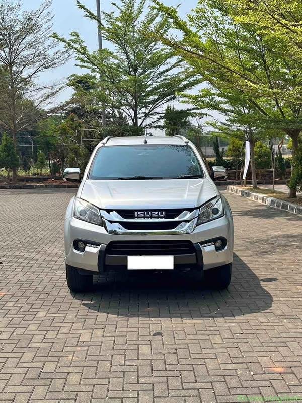 2016 Isuzu MU-X