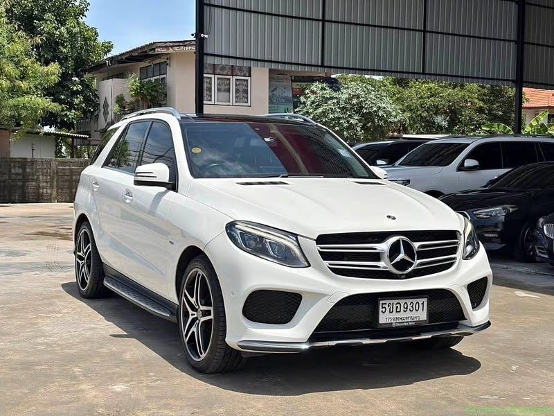 2017 BENZ GLE500e