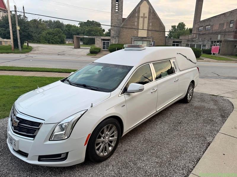 2017 hearse and 2014 Limousine set