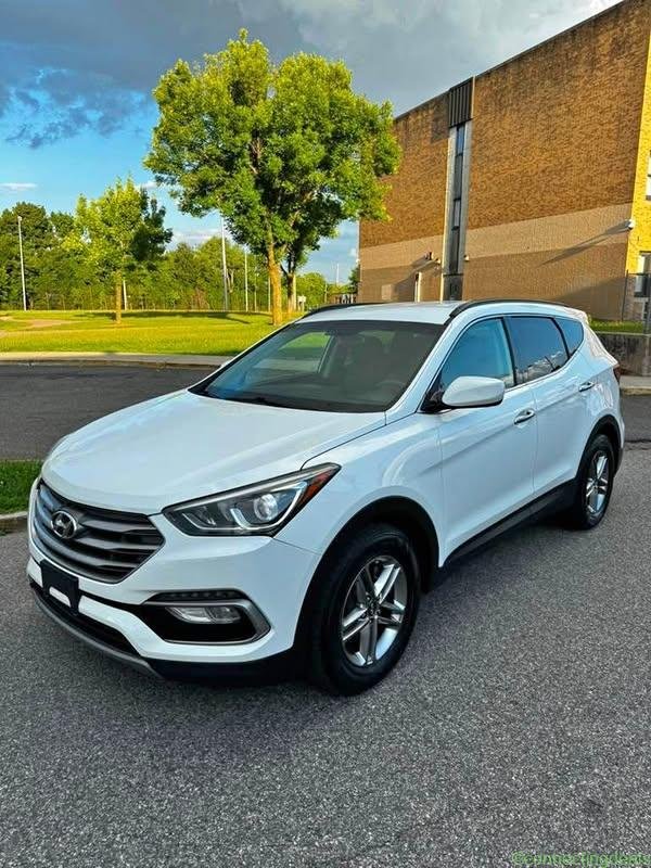 2017 Hyundai Santa Fe Sport Utility 4D