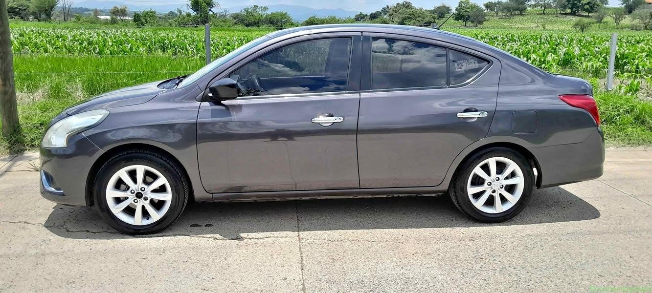 2017 Nissan Versa