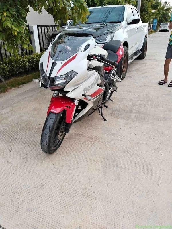 2018 เบนลี้ 302R