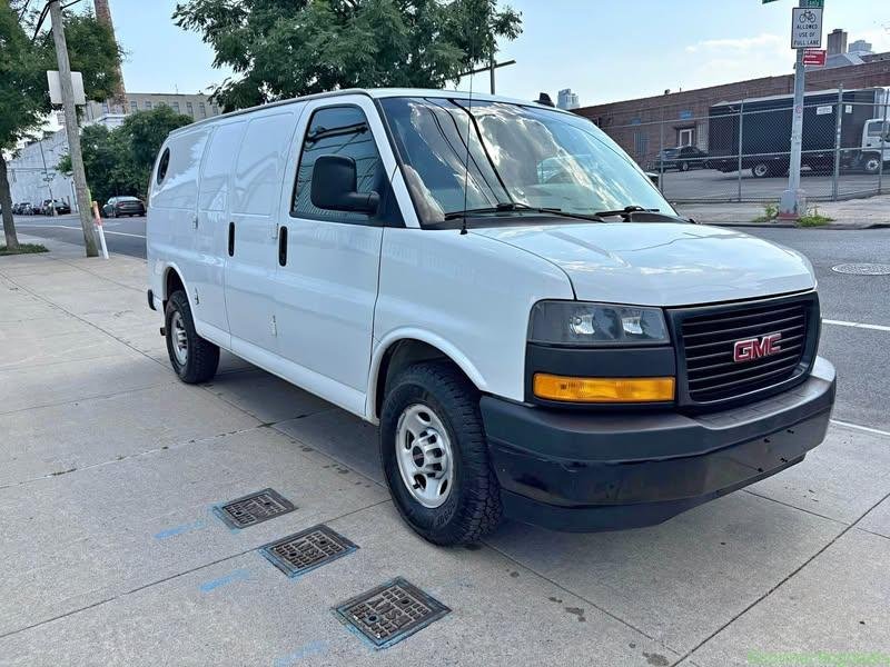 2019 GMC Savana 3500 Cargo Van