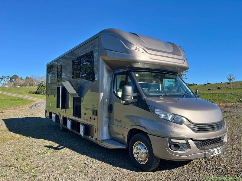 2019 Iveco horse truck