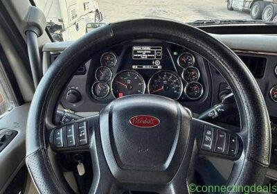 2019 Peterbilt 579 in Chicago
