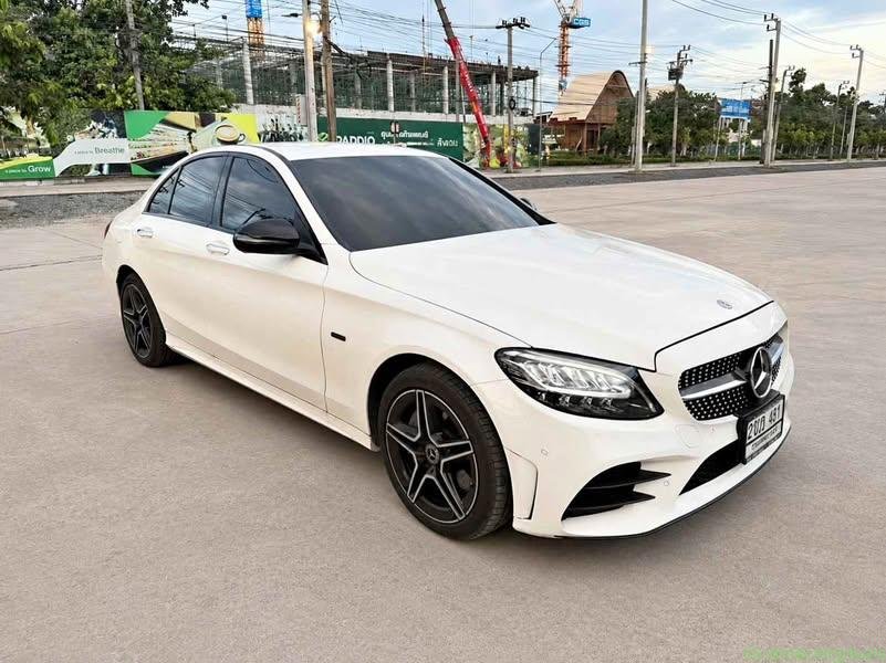 2022 Mercedes-Benz C300e AMG Sport