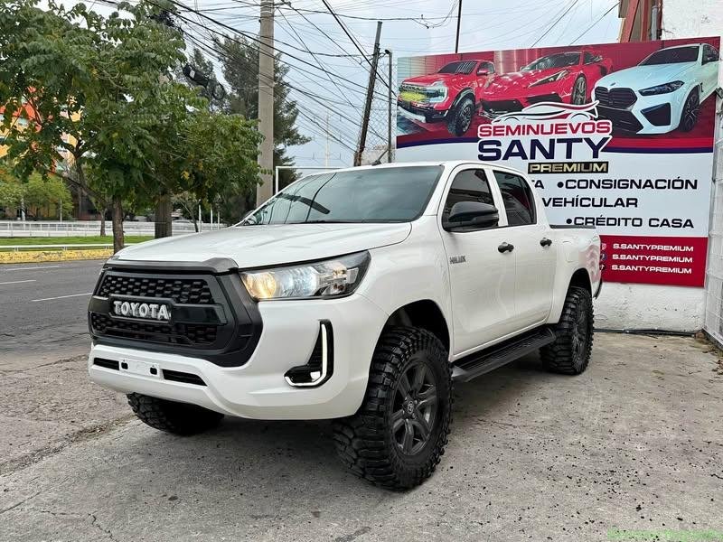 2022 Toyota Hilux