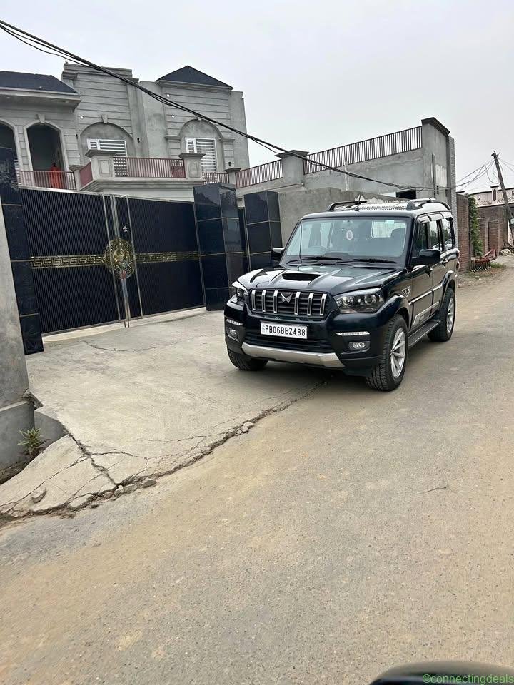2023 mahindra s11