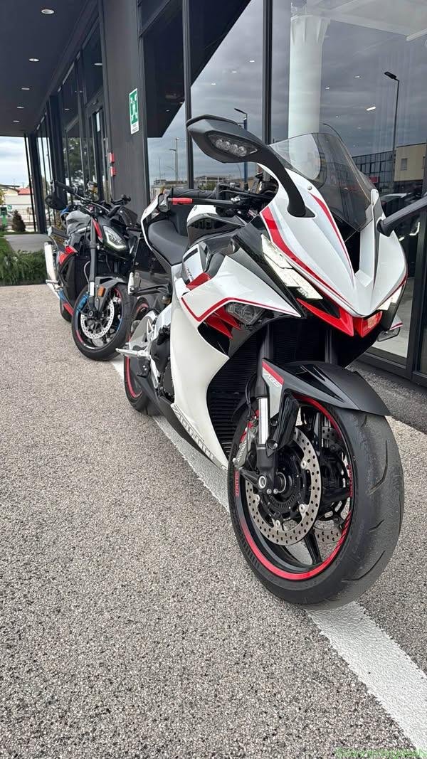 2025 Zontes 703 rr