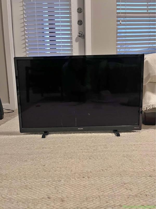 28in Philips-Roku TV