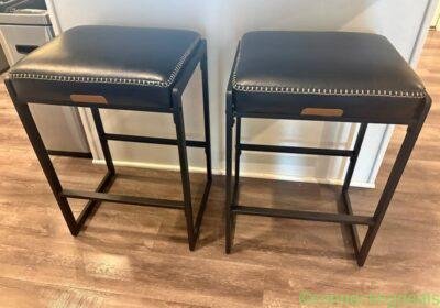 2+barstools+ in Seattle