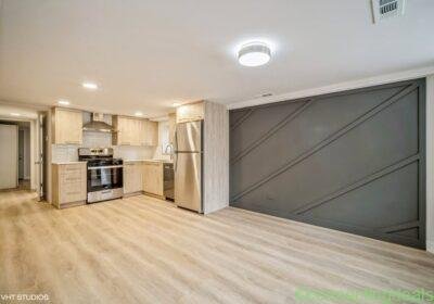 3 Beds 1 Bath - Apartment in Chicago
