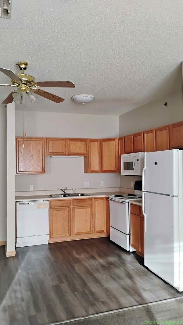 3 Beds 1 Bath – Apartment
