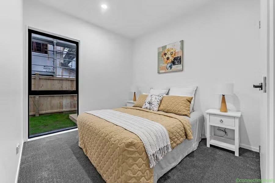 3 beds 1 bath Flat/apartment