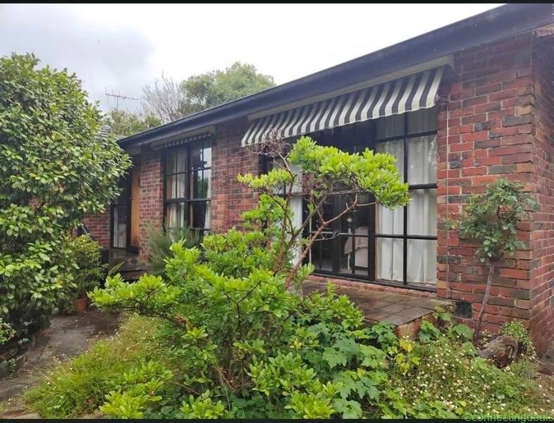 3 Beds 1 Bath House