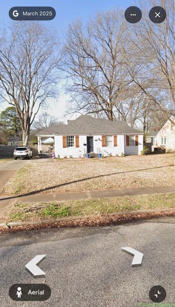 3 Beds 1 Bath – House