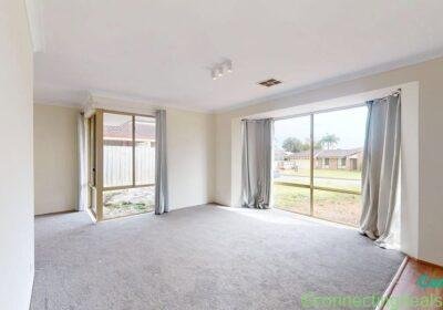 3 Beds 1 Bath Room only in Perth