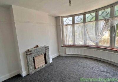 Free ad: 3 beds 1 bathroom – House in London. 3 beds 1 bathroom – House in London