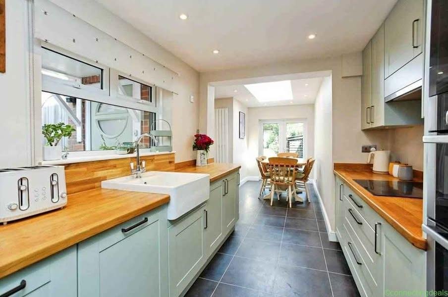 3 beds 1 bathroom – House