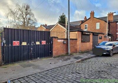 Free ad: 3 beds 1 bathroom – House in Manchester. 3 beds 1 bathroom – House in Manchester