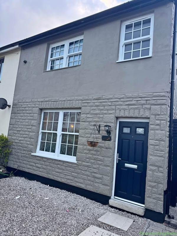 3 beds 1 bathroom – House