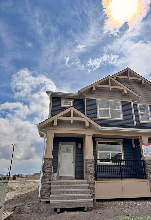 3 Beds 2.5 Baths – House