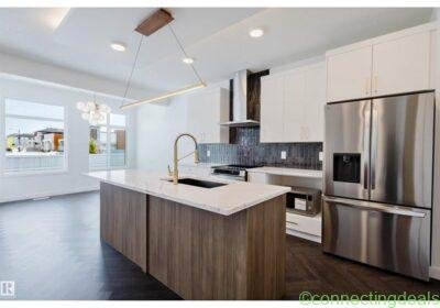 3 Beds 2.5 Baths House in Edmonton