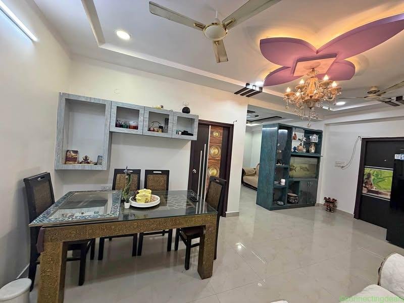 3 beds 2 bathrooms – Flat