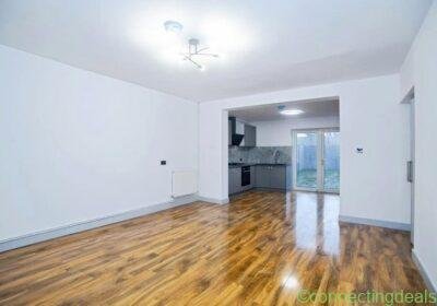 3 beds 2 bathrooms – House in Manchester