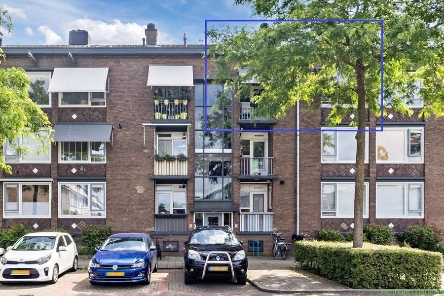 3 beds 2 baths Flat/apartment