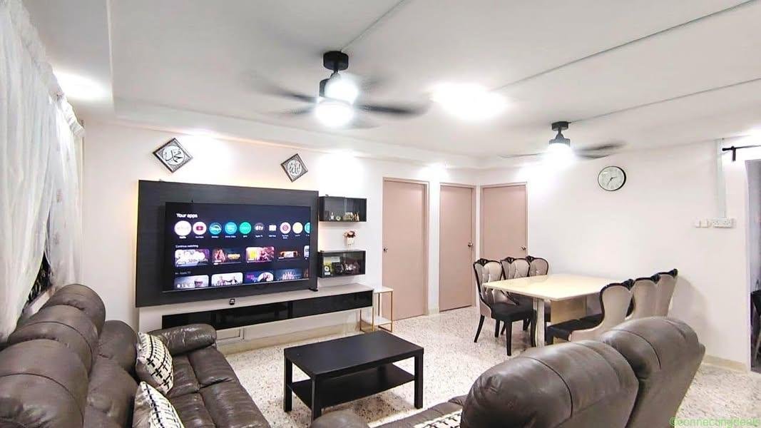 3 beds 2 baths Flat/apartment