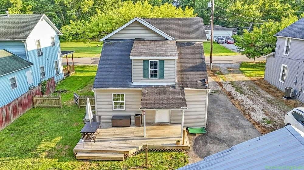 3 Beds 2 Baths House