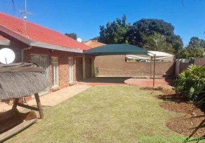 3 Beds 2 Baths House in Johannesburg