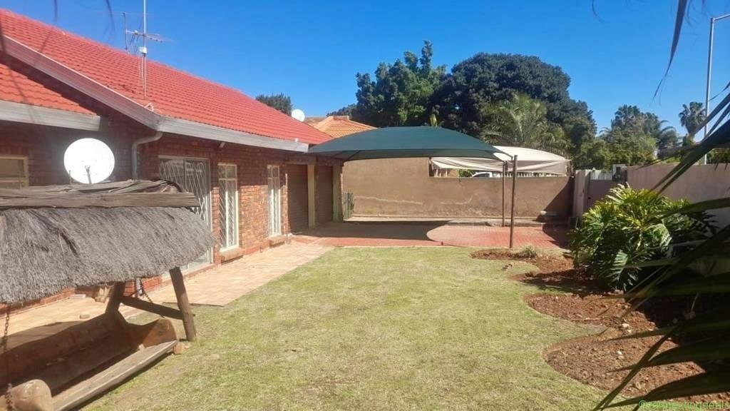 3 Beds 2 Baths House