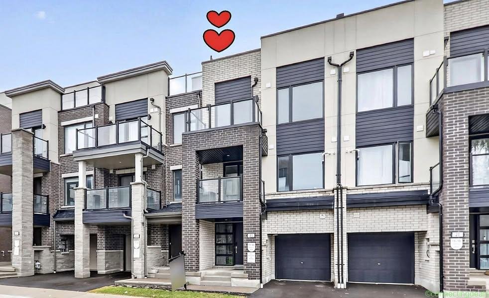 3 Beds 3 Baths Townhouse