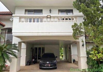 3 Beds 4 Baths House in Chiang Mai
