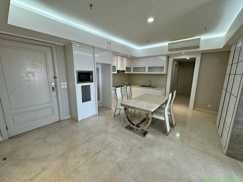 3 KT 2 Kamar mandi Apartemen/kondominium