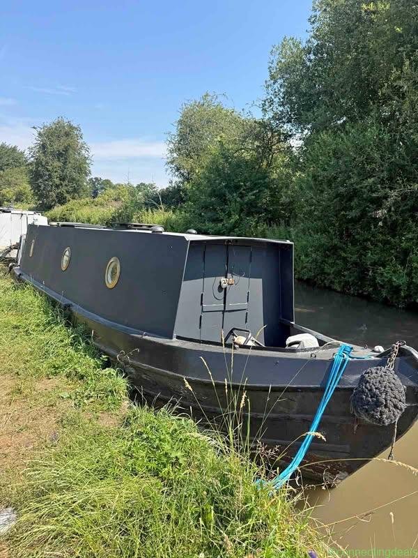30ft Narrowboat unfinished project