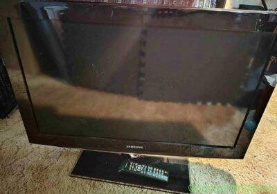 32 inch Samsung HD TV (no smart features) in Detroit