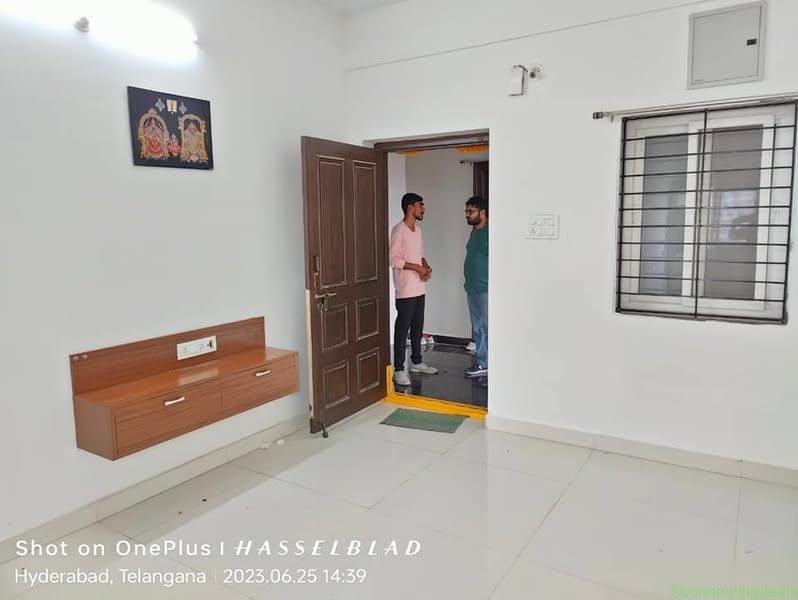 3bhk semi furnished