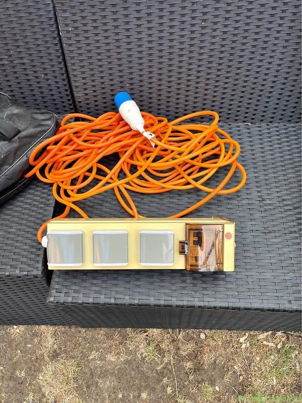 3way plug electric hook up