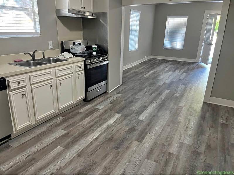 4 Beds 1 Bath – House