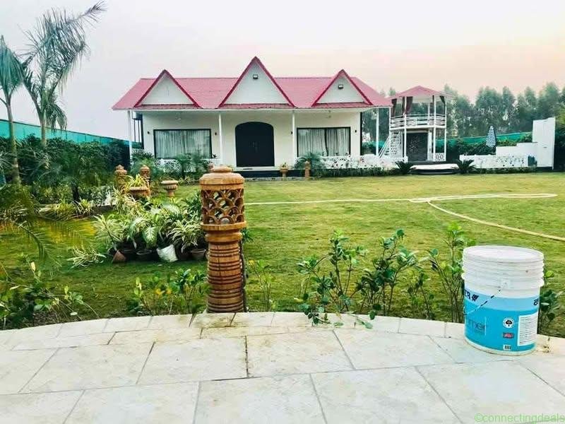 4 beds 3 bathrooms – Townhouse