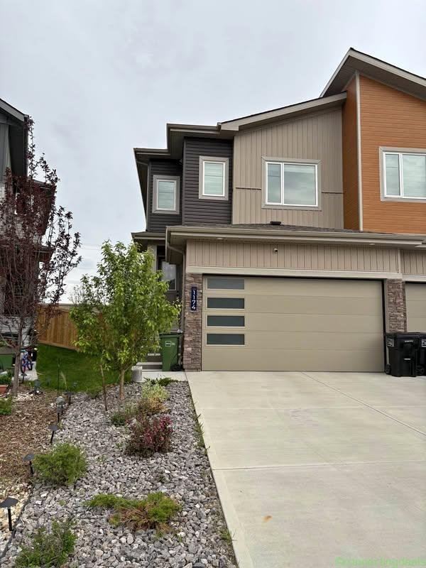 4 Beds 3 Baths – House