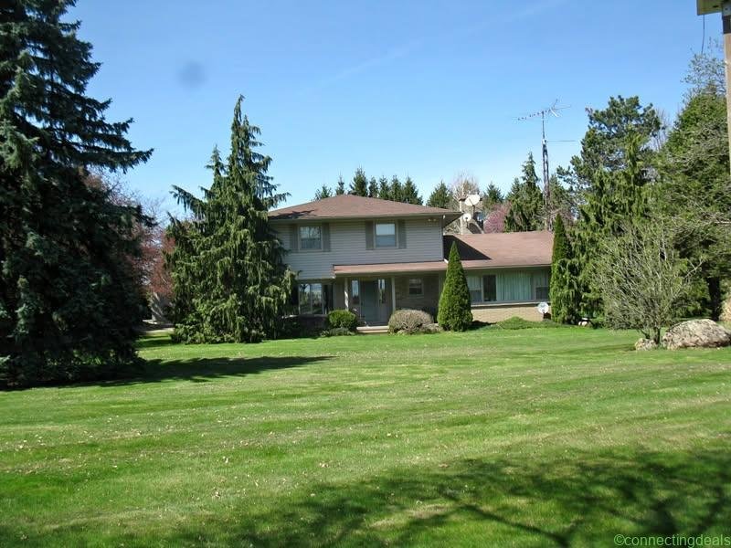 4 Beds 3 Baths House