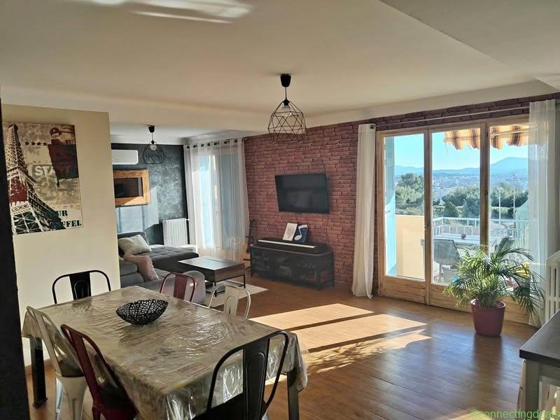 4 pièces – Appartement