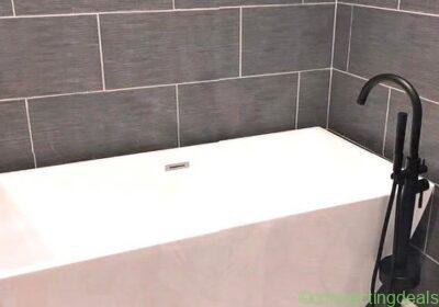 59" x 30" Freestanding Soaking Bathtub in Hamburg