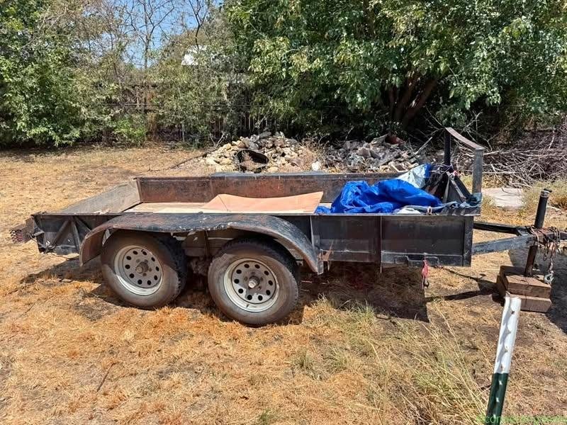 5’x11′ TRAILER