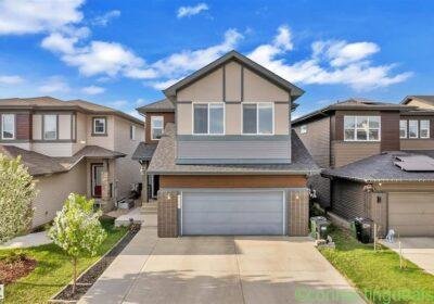 6 Beds 4 Baths House in Edmonton
