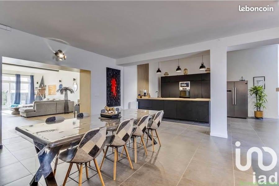 6 pièces – Appartement